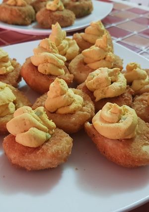 Una foto de Huevos empanizados ¡estúpidamente deliciosos!
