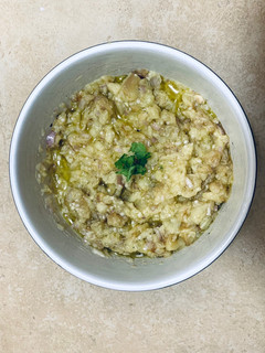Una foto de Melitzanosalata (dip de berenjena)