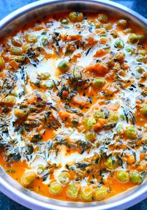 मेथी मलाई मटर(methi malai matar recipe in hindi) रेसिपी मुख्य फोटो