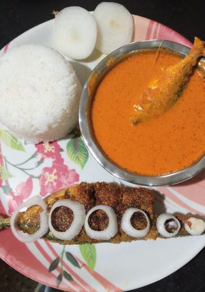 मालवणी बांगडा कढी अँड बांगडा फ्राय (Bangda Fry Recipe In Marathi) रेसिपी चे मुख्य फोटो 