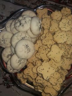 عکسی از دستور شیرینی عید. نان برنجی