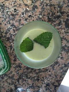 Una foto de Crema fría de pepino y yogurt griego