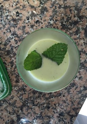 Foto principal de Crema fría de pepino y yogurt griego