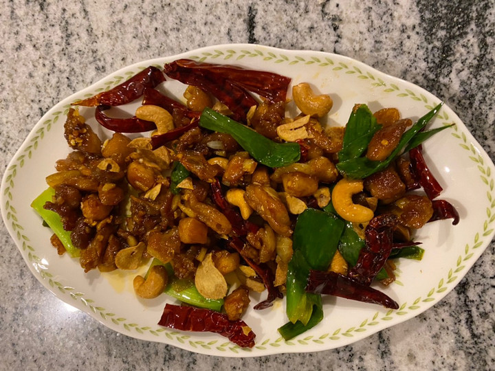 Bagaimana Menyiapkan Ayam Kung Pao yang Lezat