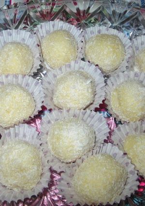 O poză a rețetei Bomboanele Raffaello.
