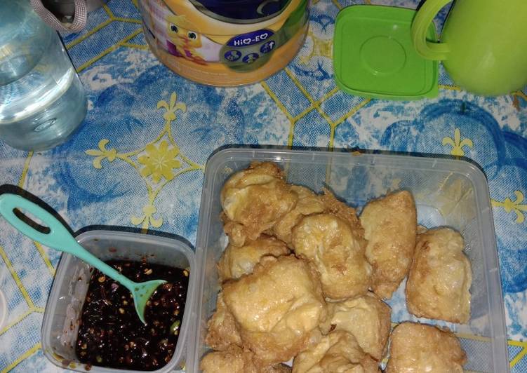 Tahu gulung sambal kecar