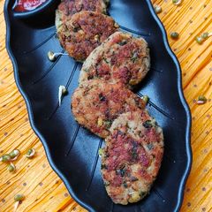 A picture of Sprouted Mung Kabab.
