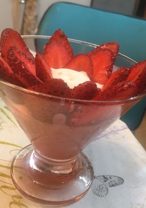 عکسی از دستور دسر توت فرنگی 🍓