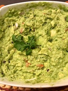 Una foto de Guacamole casero