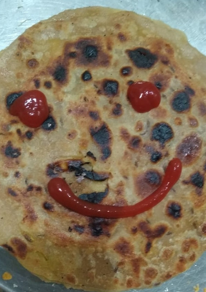 વેજીટેબલપરાઠા (vagetable paratha recipe in Gujarati) રેસીપી મુખ્ય ફોટો
