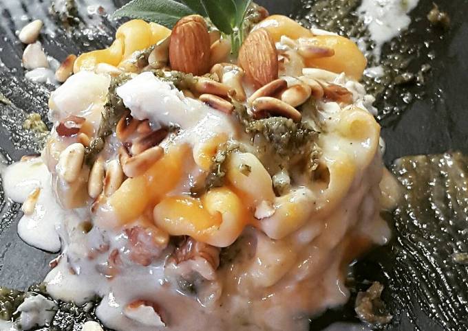 Ricetta di Fatto in casa super veloce #halloween #busiati con crema di #zucca e crema di #zola DOP