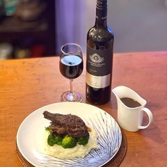 A picture of Braised beef short ribs.