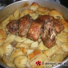A picture of Goat with lemon and garlic.