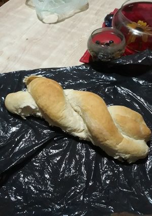 Una foto de Pan casero con chicharrón de pollo