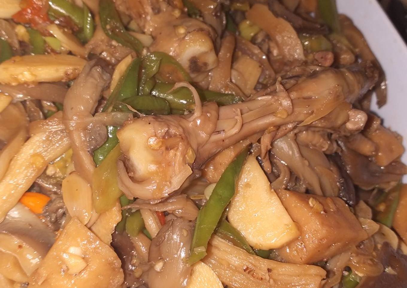 Oseng jamur tiram coklat ceker baso
