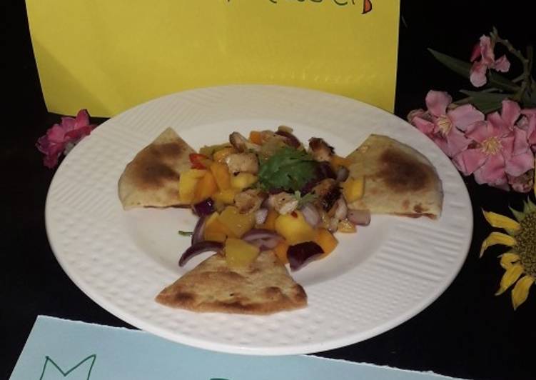 How to Prepare Yummy Mango pineapple salad with tortilla