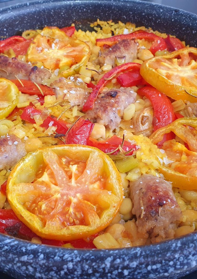 Una foto de Arroz al horno con consomé de sobras de pavo asado