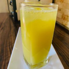 A picture of Ginger juice.