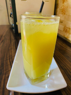 A picture of Ginger juice.