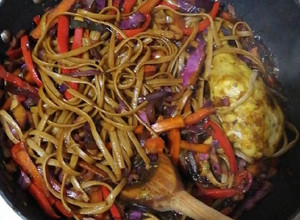 Una foto de Wok de verduras