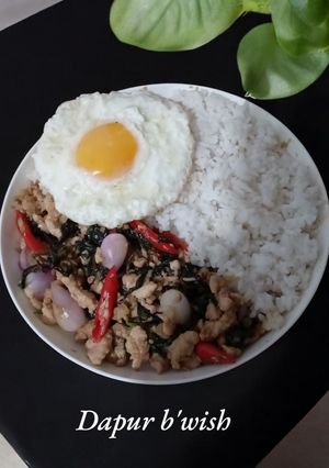 Foto resep Thai Chicken Basil (Pad Kra Pao)