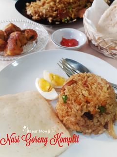 Foto resep Nasi Goreng Komplit