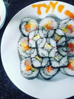 Hình của món Kimbap Hàn Quốc.