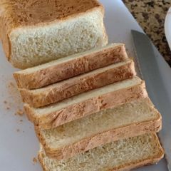 A picture of Bread loaf.