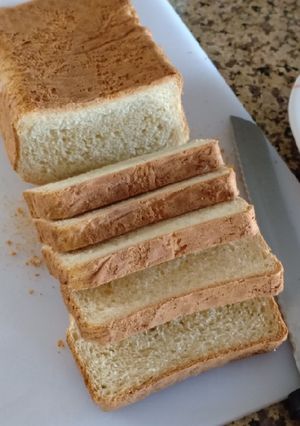 A picture of Bread loaf.