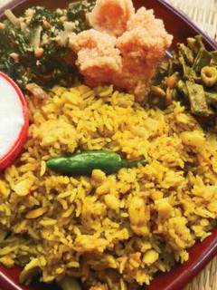 அரிசிம்பருப்பு சாதம் செய்முறை முக்கிய புகைப்படம்