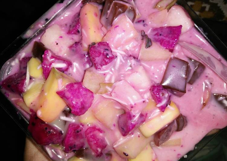 Salad buah saus mix