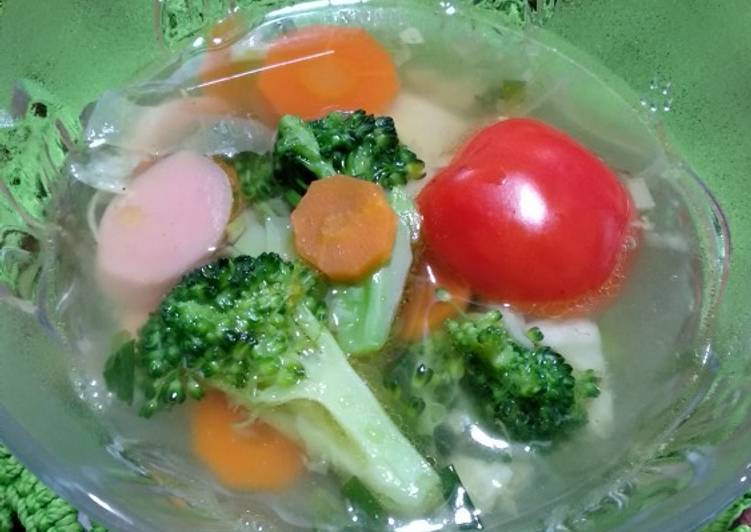 Resep Sop Bening Brokoli Hijau yang praktis