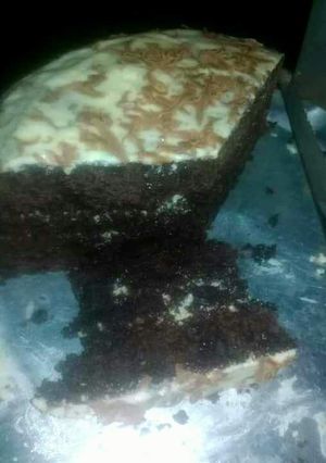 A picture of Blackforest cake.