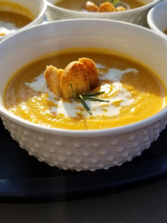 A picture of Creamy butternut soup.