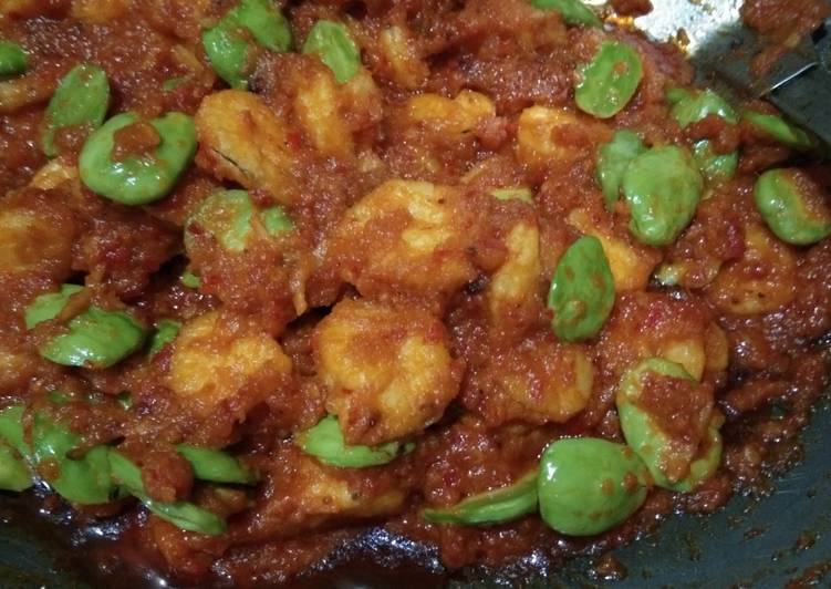 Cara Gampang Menyiapkan Sambel goreng udang petai, Bisa Manjain Lidah