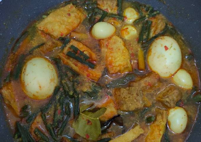 Resep Gulai Tahu Tempe Telur Kacang Panjang Oleh Renata Suryadi Cookpad