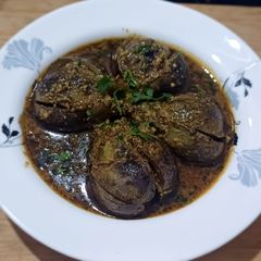 A picture of Bharle wange (brinjal).
