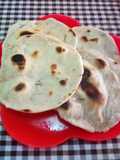Tortillas pan con romero fresco