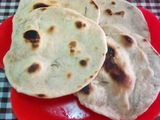 Tortillas pan con romero fresco