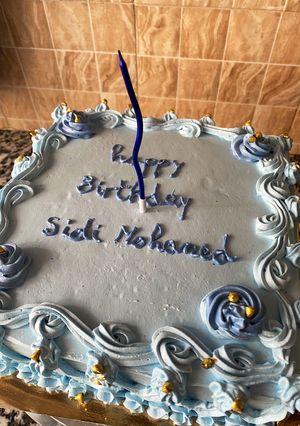 صورة لوصفة كعكة عيد ميلاد زرقاء