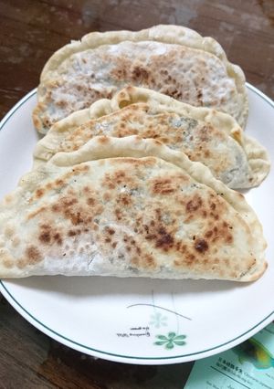 韭菜盒子 的食譜成品照片