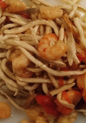 Una foto de Gulas con langostinos 🦐🦐