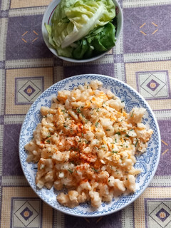1407. Tojásos nokedli salátával😋 recept fotója