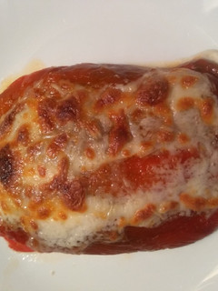 Una foto de Pimientos rojos rellenos