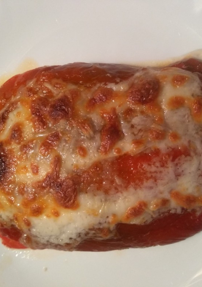 Una foto de Pimientos rojos rellenos