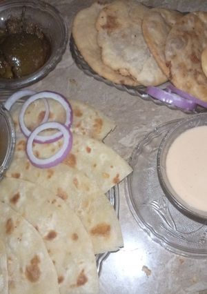A picture of Daal kachori or paratha.