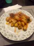Carne assada com castanhas e batatas