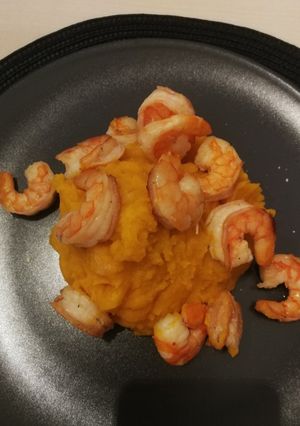 Foto di Crema di zucca e gamberi