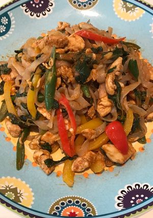 รูปของ ผัดเผ็ดก๋วยเตี๋ยว(บุก)ไก่ คีโต