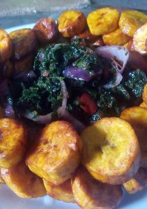A picture of Plantain and vegetable sauce.